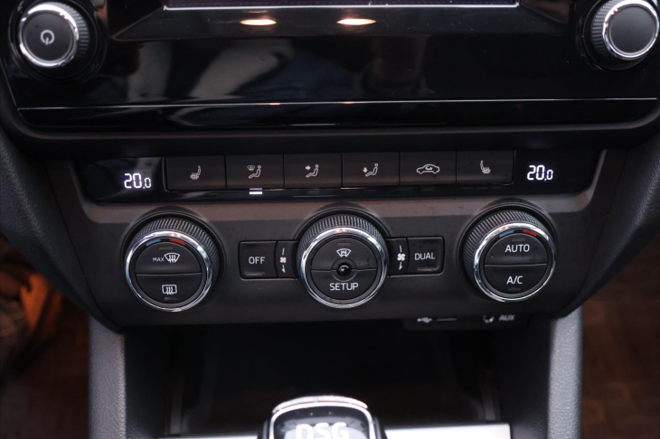 Škoda Octavia 2,0 TDI 110kW DSG Style Xenon
