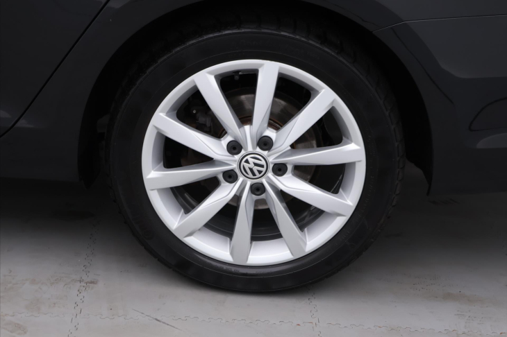 Volkswagen Golf 1,4 TSI 92kW DSG Highline
