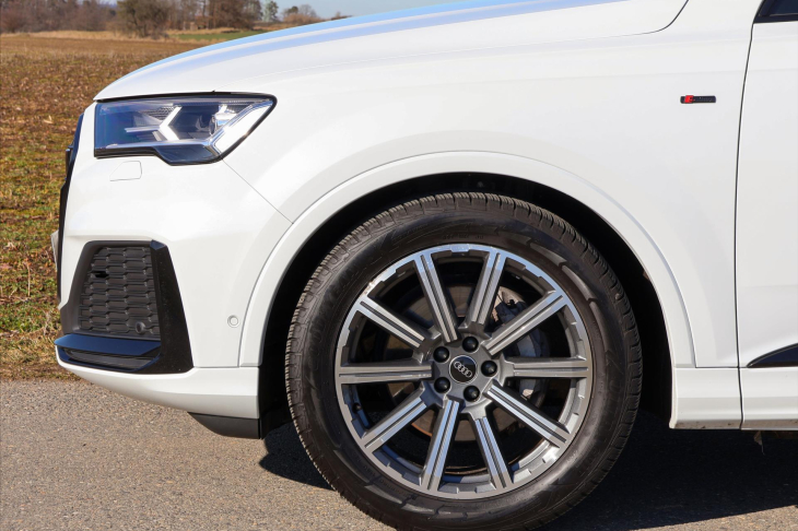 Audi Q7 3,0 TDI quattro tiptronic S line