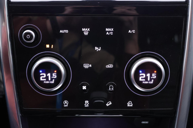 Land Rover Discovery Sport 2,0 D 110kW 4WD CZ 1Maj