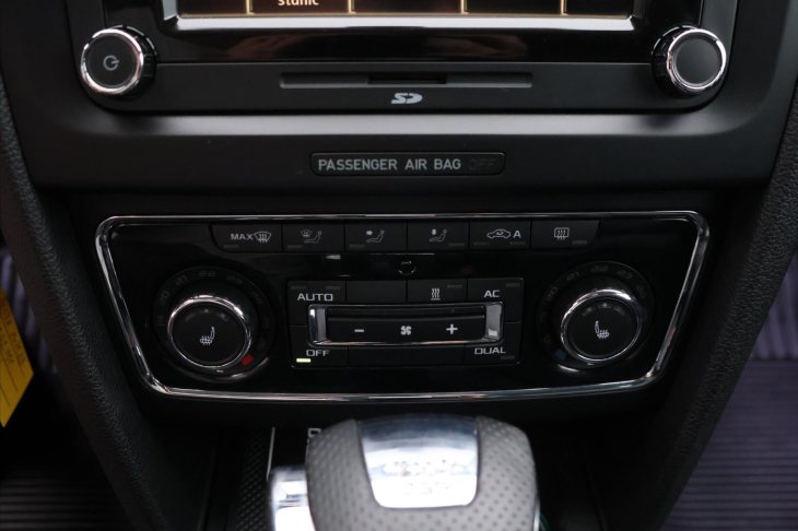 Škoda Superb 3,6 FSI 191kW 4x4 Elegance AUT