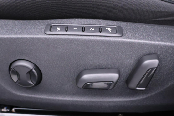 Škoda Octavia 2,0 TDI 147kW 4x4 Tažné Scout