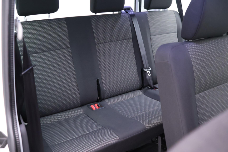 Volkswagen Transporter 2,0 TDI 81kW 9-míst Klima DPH