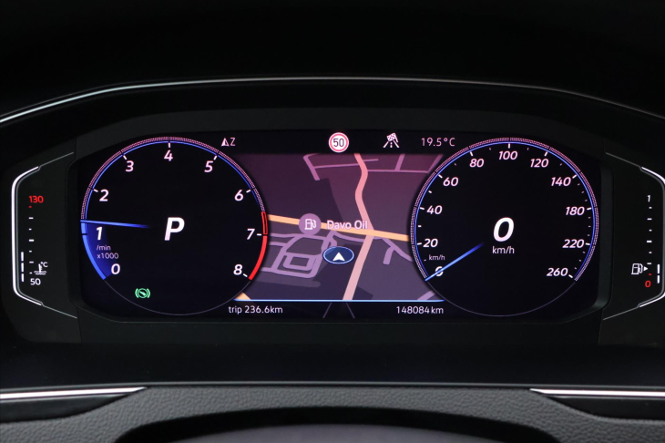 Volkswagen Passat 2,0 TSI 200kW R-Line CZ 4M DPH
