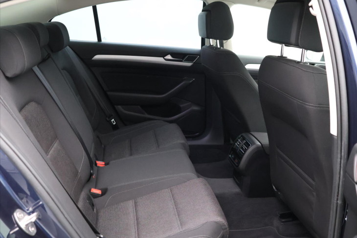 Volkswagen Passat 1.4 TSI 110kW LED DSG Tažné