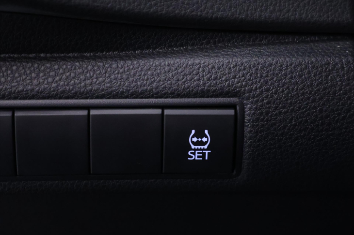 Toyota Corolla 1,6 i 97 kW CZ 45'521 Km