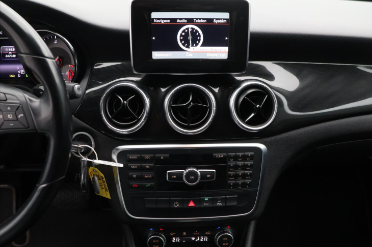 Mercedes-Benz CLA 2,1 CDI 125kW Aut. Xenon Kůže