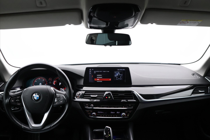 BMW Řada 5 2.0 520d 140KW xD Sport Line