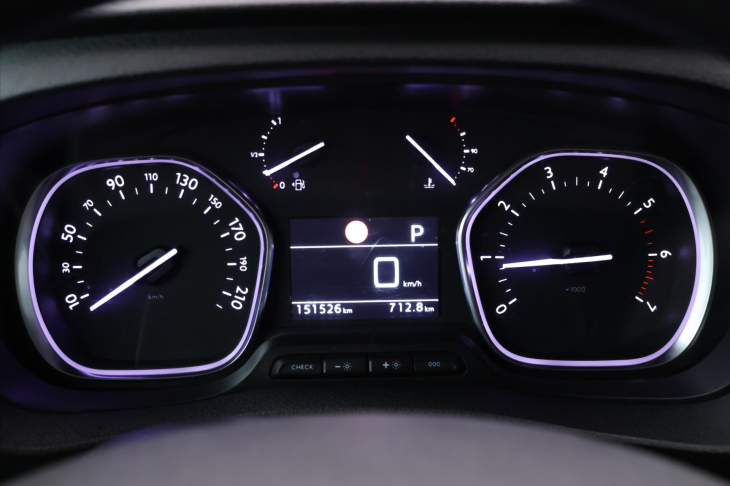 Citroën SpaceTourer 2,0 HDI 130kW Aut. 8-Míst Navi