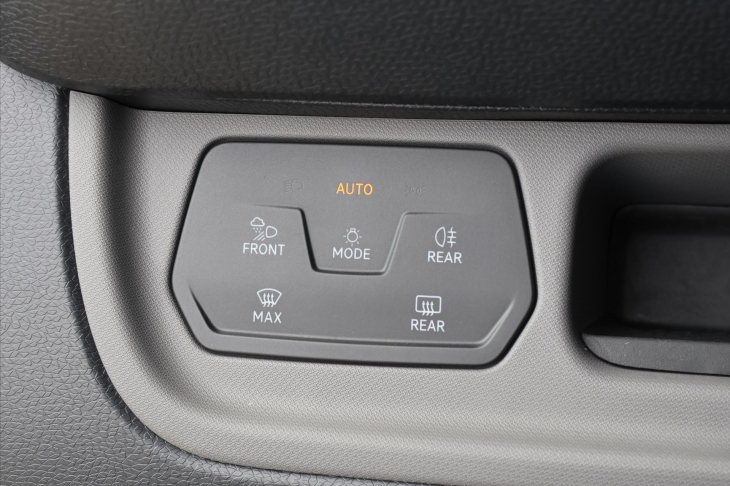 Volkswagen ID.Buzz Cargo 150kW CZ DPH Matrix