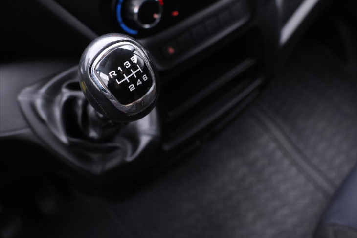 Iveco Daily 3,0 35S18 132kW L4H2 DPH