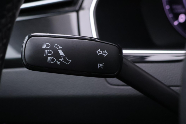 Volkswagen Arteon 2,0 TDI 140KW DSG LED Navi CZ