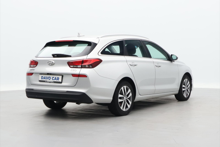 Hyundai i30 1,4 T-GDI 103kW DCT Navi LED