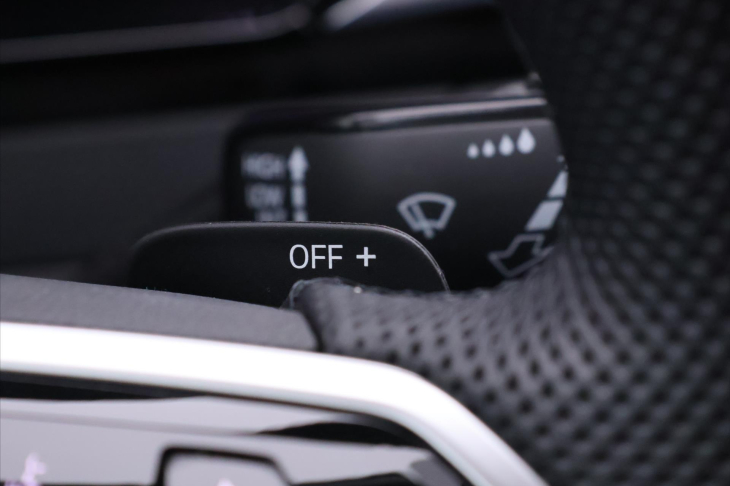 Volkswagen Arteon Shooting Brake 2,0 TDI DSG Elegance CZ DPH