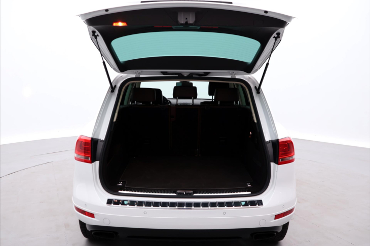 Volkswagen Touareg 3,0 TDI V6 150kW DSG 4M Kůže
