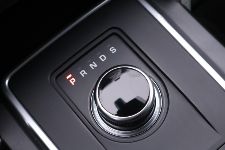 Land Rover Discovery Sport 2,0 TD4 132kW 4WD CZ Kůže 2Maj