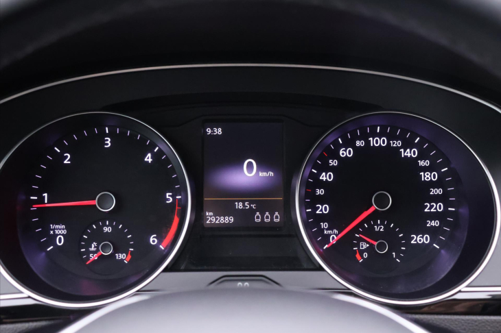Volkswagen Passat 2,0 TDI 110kW Highline LED CZ