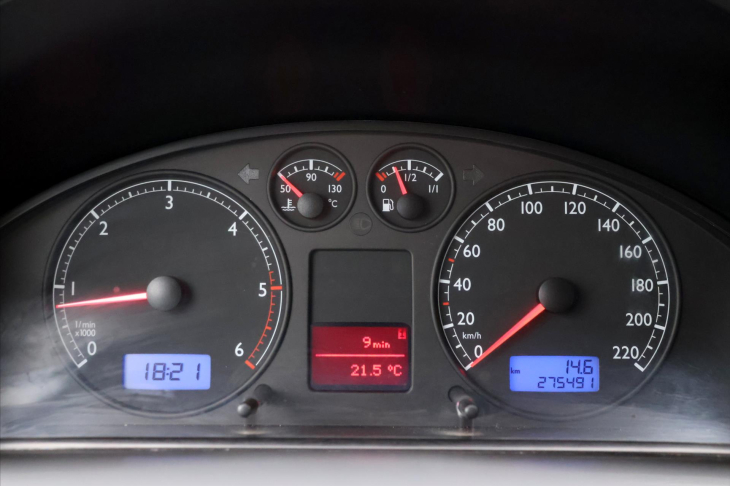 Volkswagen Multivan 2,5 TDI 96kW Comfortline