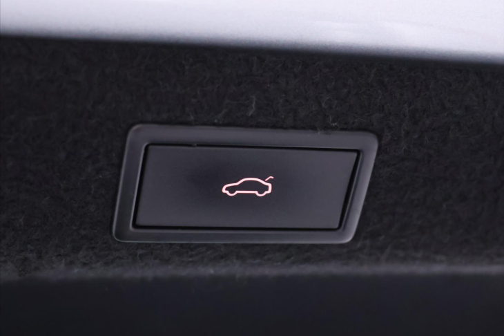 Škoda Superb 2,0 TDI 110kW Style DSG CZ DPH