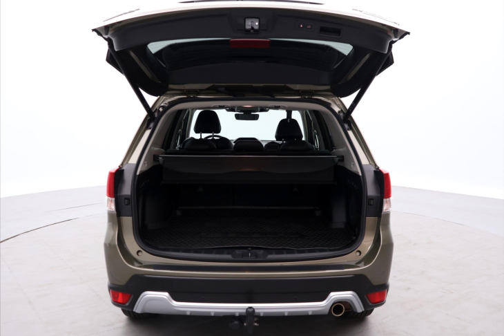 Subaru Forester 2,0 e-Boxer 110kW Executive CZ