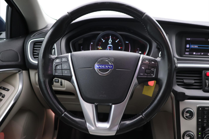 Volvo V40 1,6 D2 115 Summum