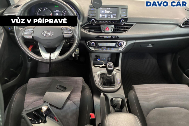 Hyundai i30 1,6 CRDi 81kW Trikolor CZ