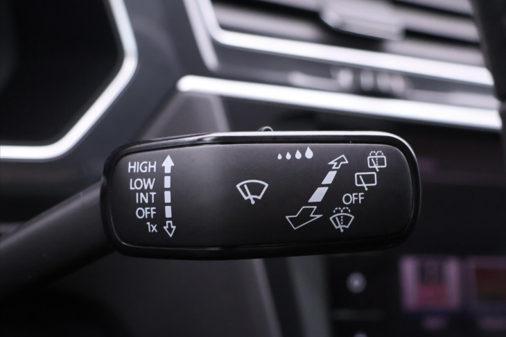 Volkswagen Tiguan 2,0 TDI 176kW Highline DPH CZ
