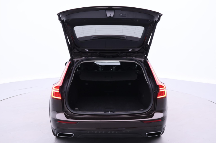 Volvo V60 2,0 D4 Drive-E Aut. AWD CZ DPH