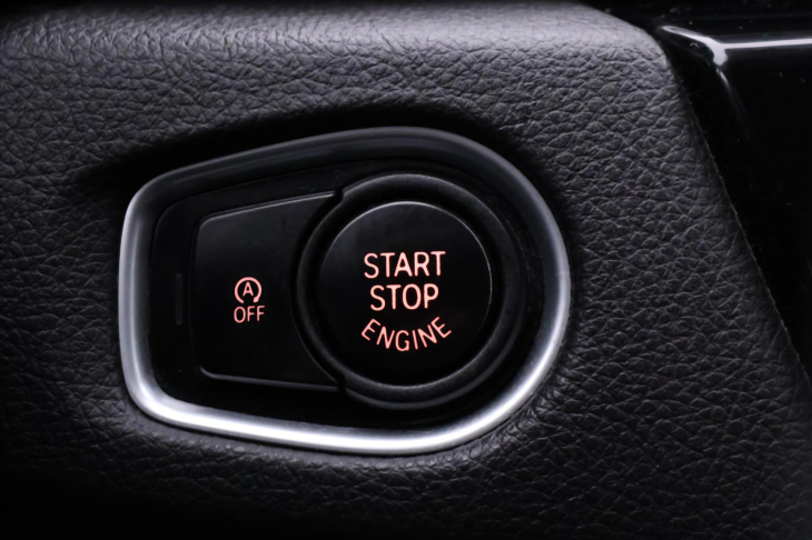 BMW Řada 2 2,0 218D 110kW DPH