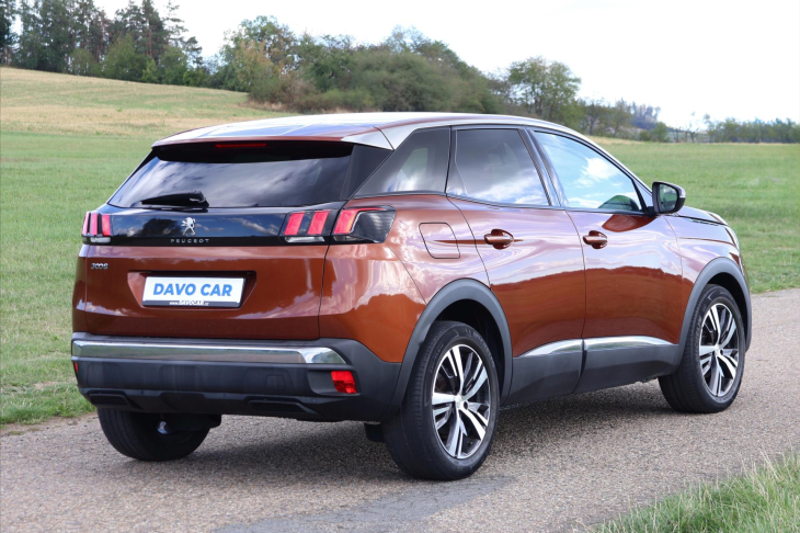 Peugeot 3008 1,5 HDi 96kW Allure CZ