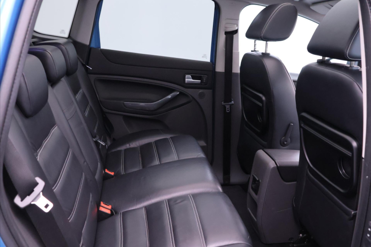 Ford Kuga 2,0 TDCi 100kW 4x4 Titanium