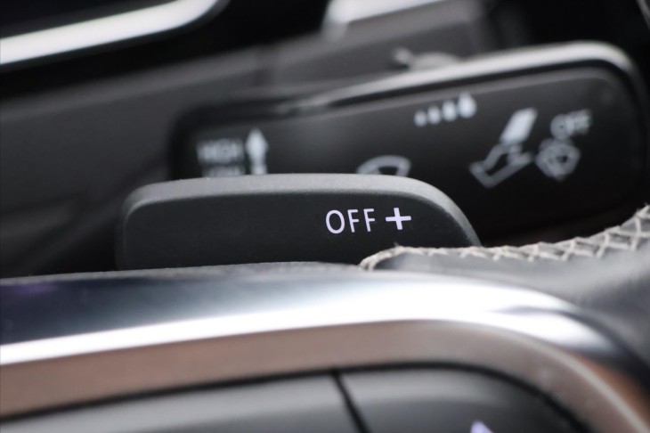 Volkswagen Arteon 2,0 TDI 176 kW 4M R-LINE CZ DPH