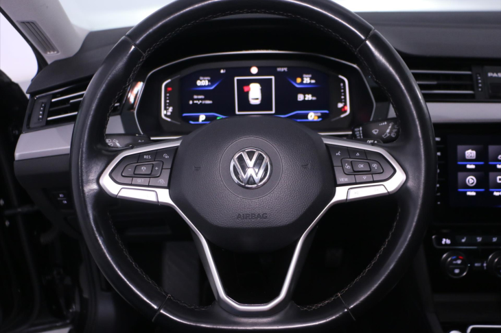Volkswagen Passat 2,0 TDI DSG LED Virtual Panorama
