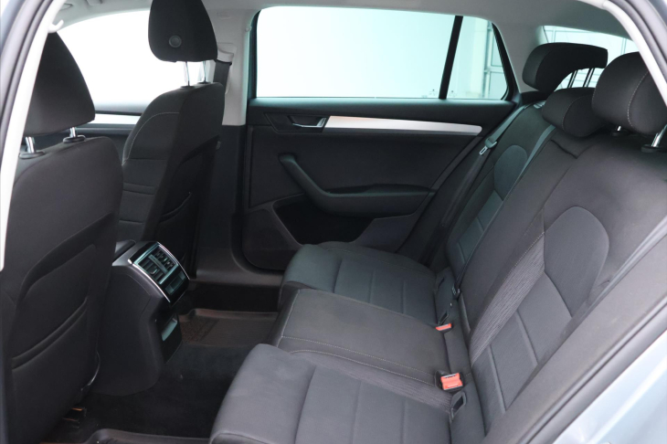 Škoda Superb 2,0 TDI 140kW DSG 4x4 CZ DPH