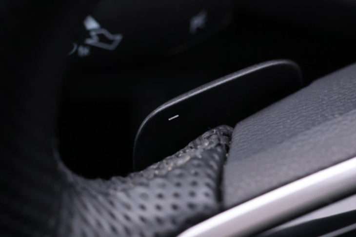 Volkswagen Arteon Shooting Brake 2,0 TSI 140kW DSG R-line HUD