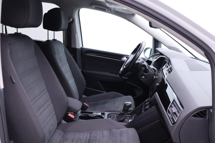 Volkswagen Touran 2,0 TDI 110kW DSG Matrix DPH