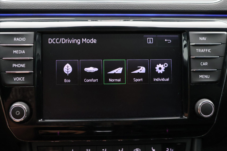 Škoda Superb 2.0 TDI 140kW 4x4 Style CZ