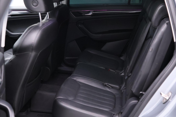 Škoda Kodiaq 2,0 TDI DSG 4x4 L&K 7-Míst DPH