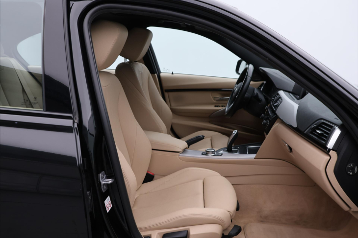 BMW Řada 3 2,0 318d M Sport Aut. CZ DPH