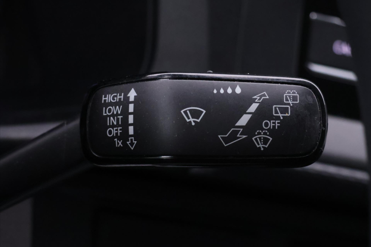 Volkswagen Transporter 2,0 TDI 81kW 9-míst Klima DPH