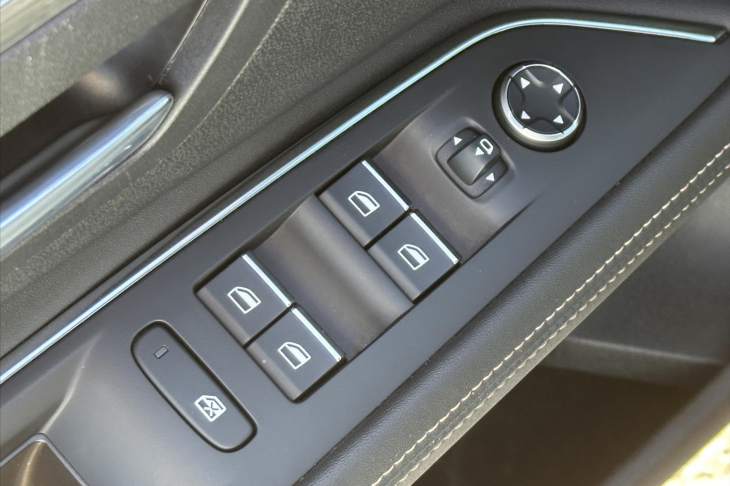 Peugeot 3008 1,6 PureTech 133kW Automat GT