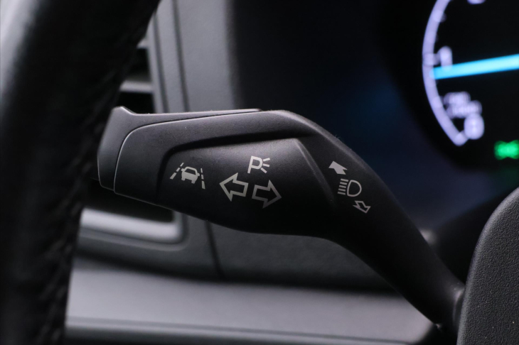 Ford Transit Custom 2,0 TDCI 96kW CZ 5-Míst DPH