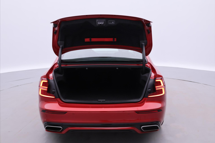 Volvo S60 2,0 T5 186kW Inscription CZ