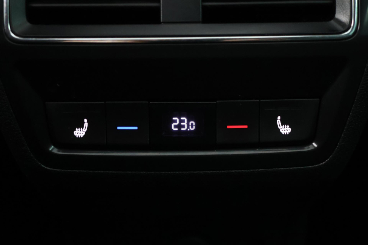 Škoda Karoq 2,0 TDI 110kW DSG 4x4 Style CZ