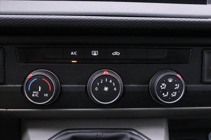 Volkswagen Transporter 2,0 TDI 110kW 6-Míst Long DPH