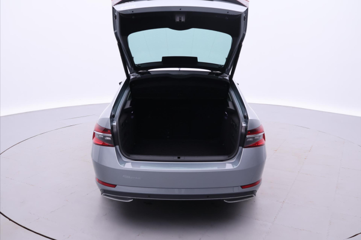 Škoda Superb 2,0 TDI DSG L&K LED  DPH CZ