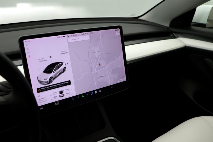 Tesla Model 3 LongRange AWD SOH90,6% DPH