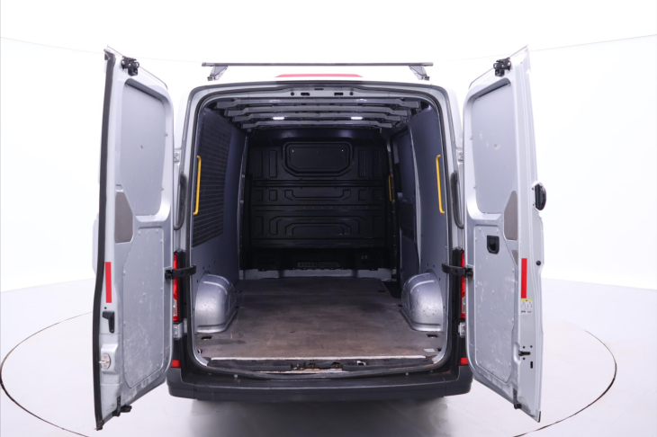 Volkswagen Crafter 2,0 TDI 103kW CZ L2H1 LED DPH