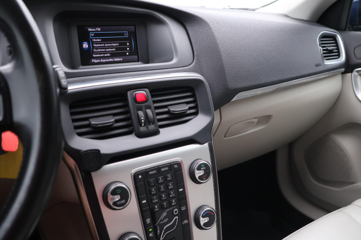 Volvo V40 1,6 D2 115 Summum