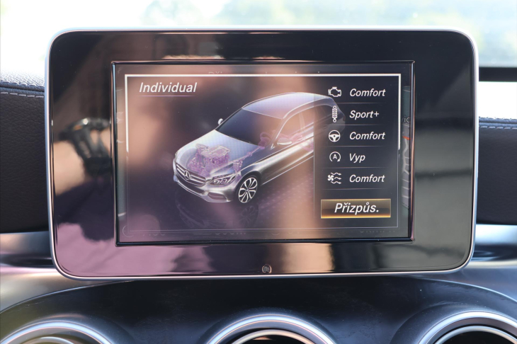 Mercedes-Benz Třídy C 2,0 200 T AMG LED Navi Kůže
